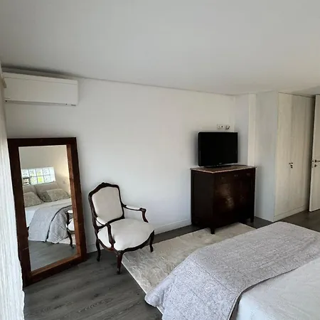 Casa Alba - Vitorino Dos Piaes *